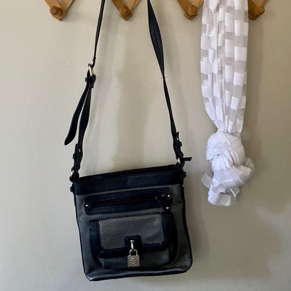 Chaps Black and Gray crossbody Bag - Picture 1 of 9